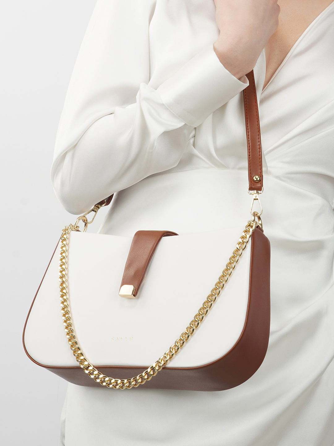 Safyr Scarlett White Sling Bag